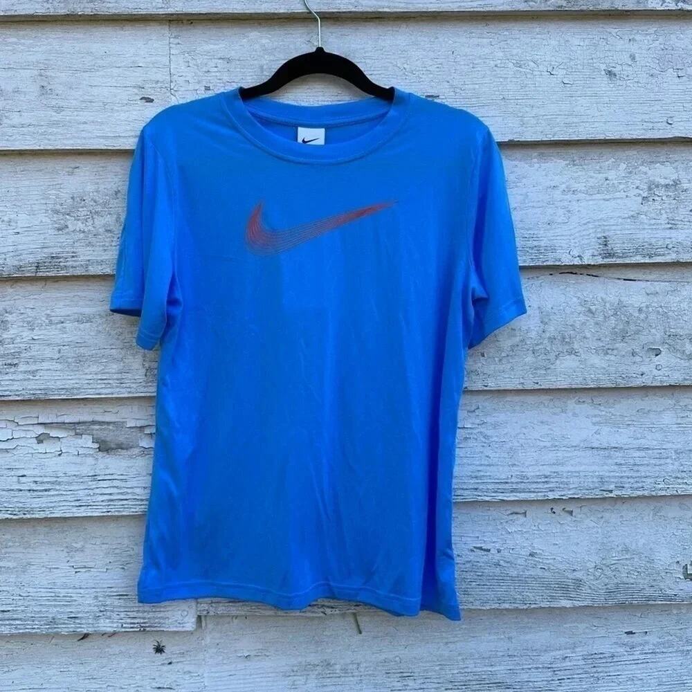 Nike boys dry, fit, athletic tea swish on‎ the front blue size extra large